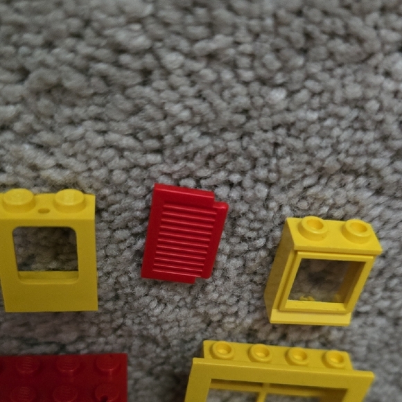 LEGO Vintage Building Block Window and Door Set - Red and Yellow - Picture 12 of 13